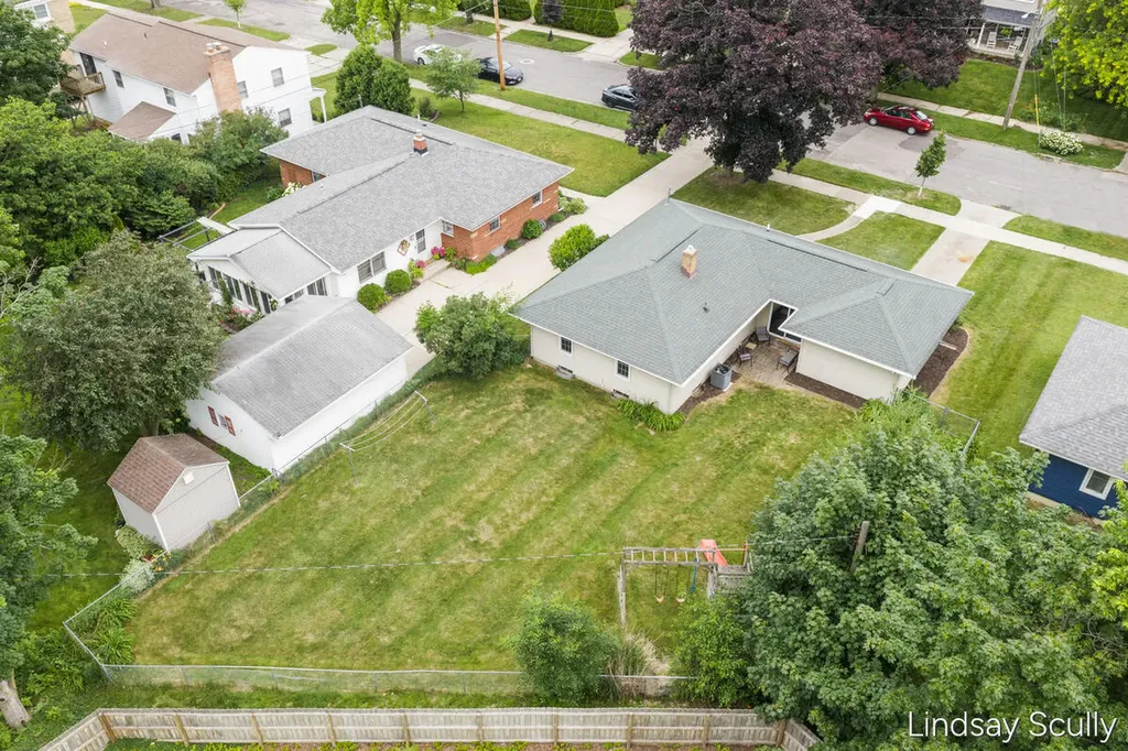 160 Boltwood Drive NE Grand Rapids City MI 49505
