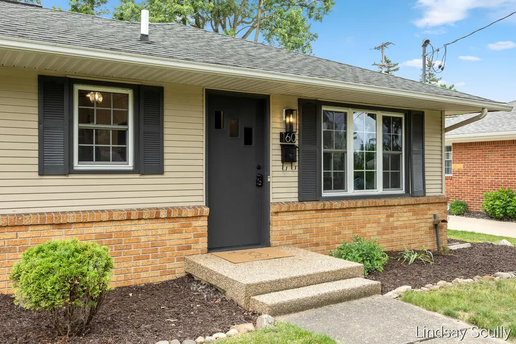 160 Boltwood Drive NE Grand Rapids City MI 49505