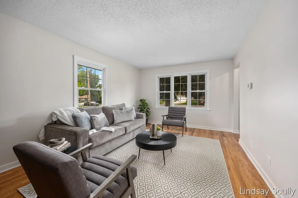 160 Boltwood Drive NE Grand Rapids City MI 49505