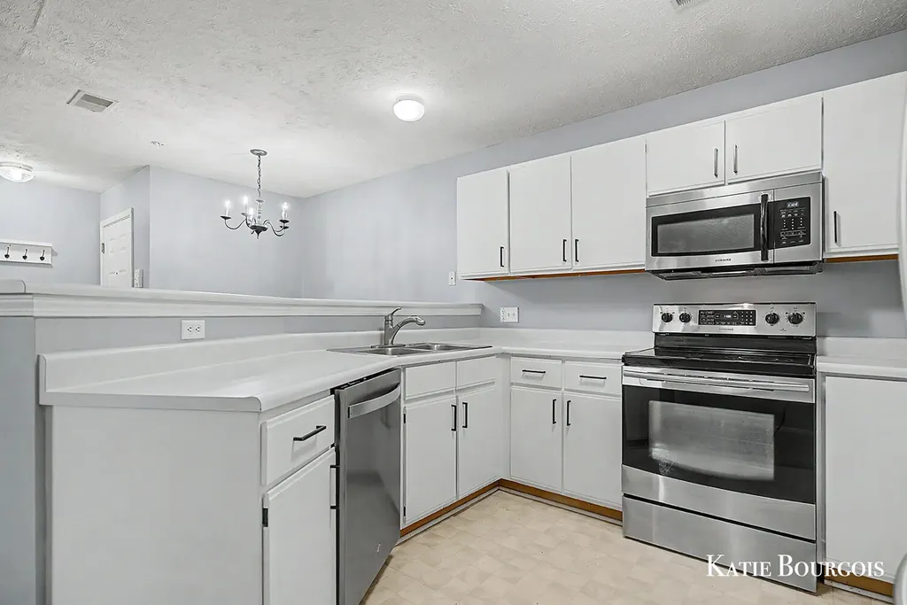 8588 Jasonville Court SE Caledonia Township MI 49316