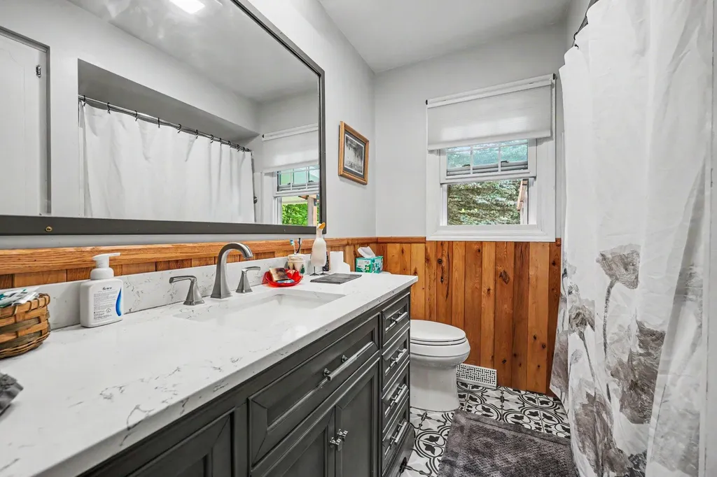 2256 Rogue River Road NE Plainfield Charter Township MI 49306