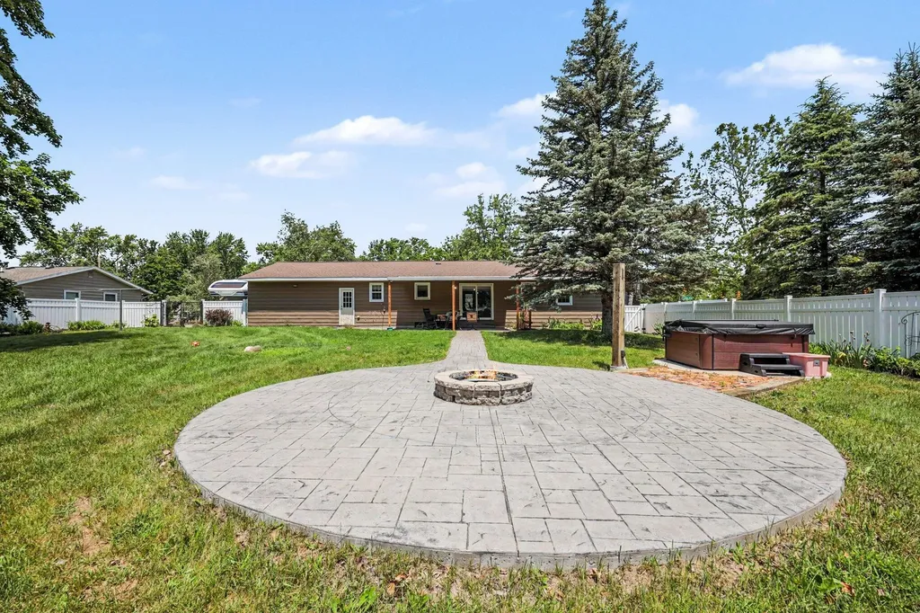 2256 Rogue River Road NE Plainfield Charter Township MI 49306