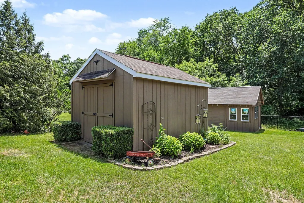 2256 Rogue River Road NE Plainfield Charter Township MI 49306