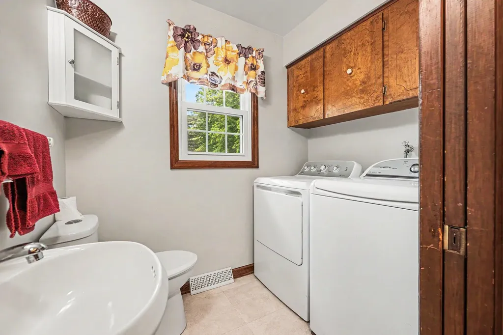 2256 Rogue River Road NE Plainfield Charter Township MI 49306