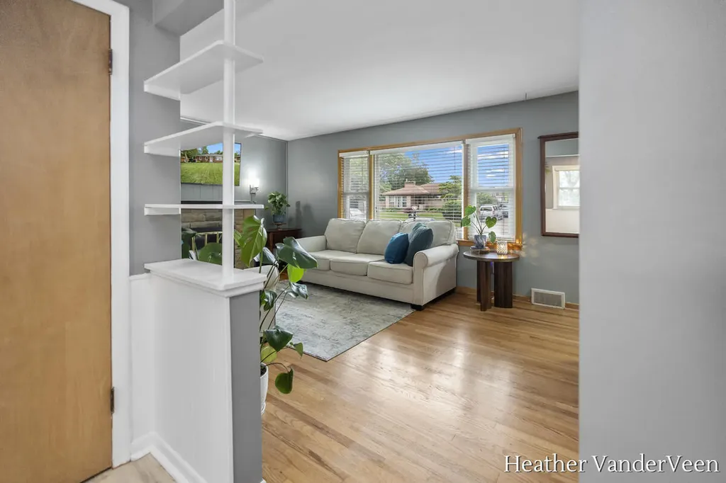 1281 Blanchard Street SW Wyoming City MI 49509