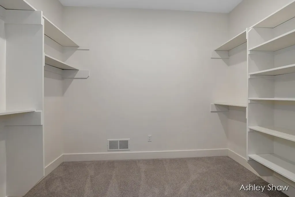 1500 Poppy Point Drive Georgetown Charter Township MI 49428