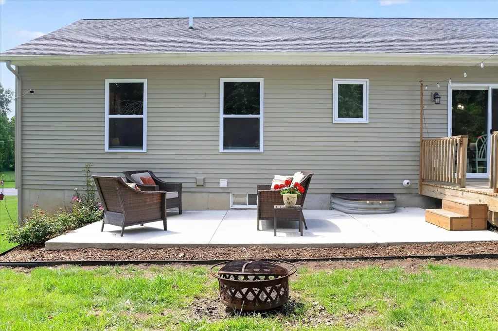 2747 4 Mile Road NW Alpine Township MI 49544
