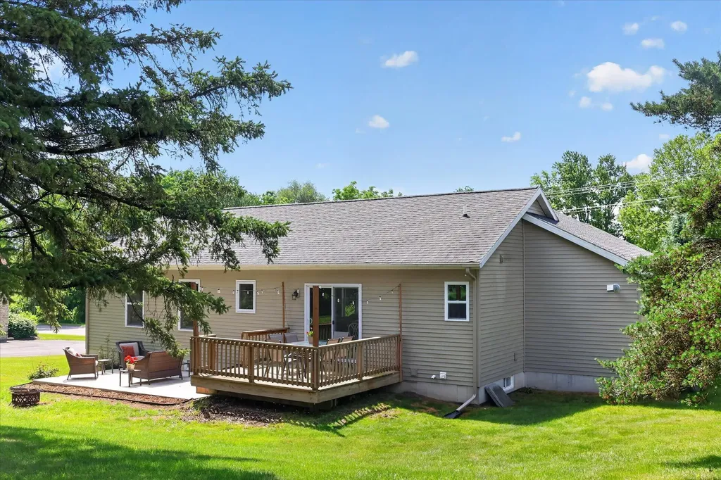 2747 4 Mile Road NW Alpine Township MI 49544