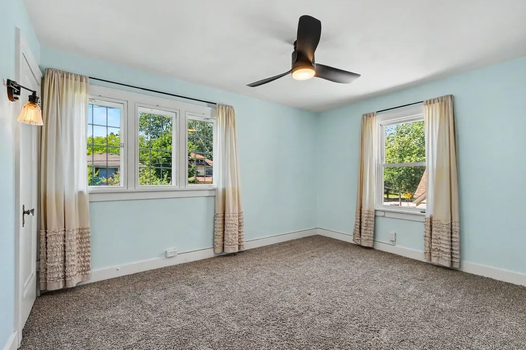 1240 Benjamin Avenue SE Grand Rapids City MI 49506