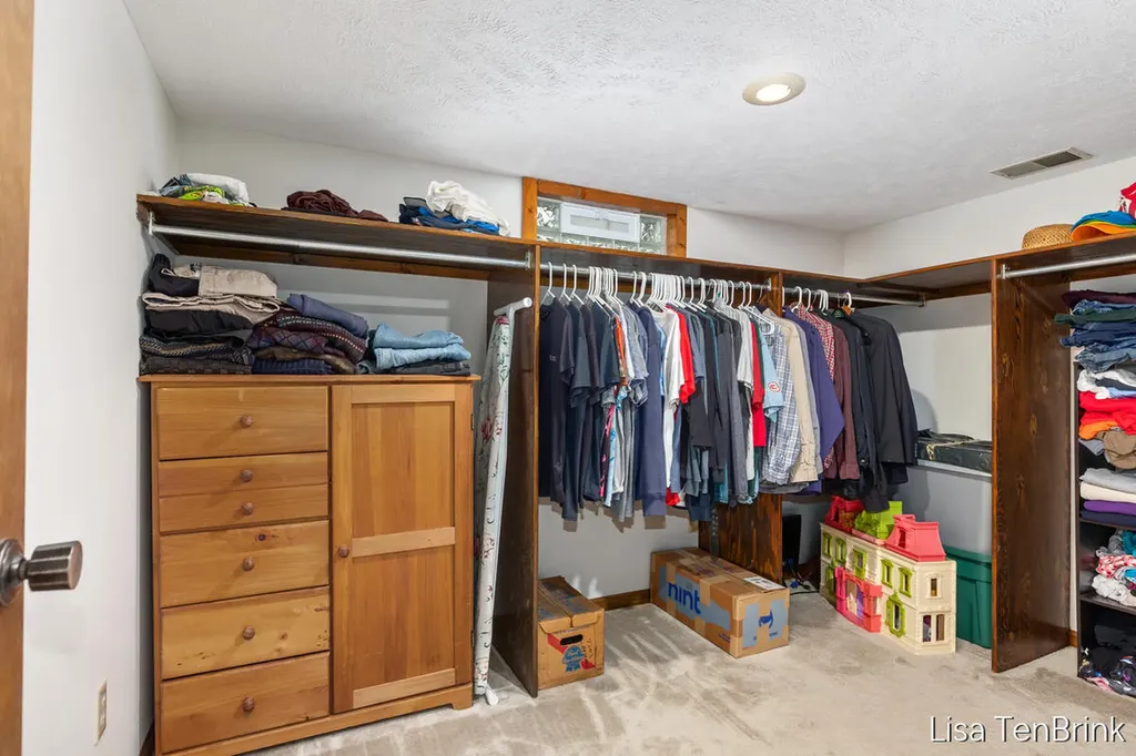 5614 Marlin Avenue Hudsonville City MI 49426