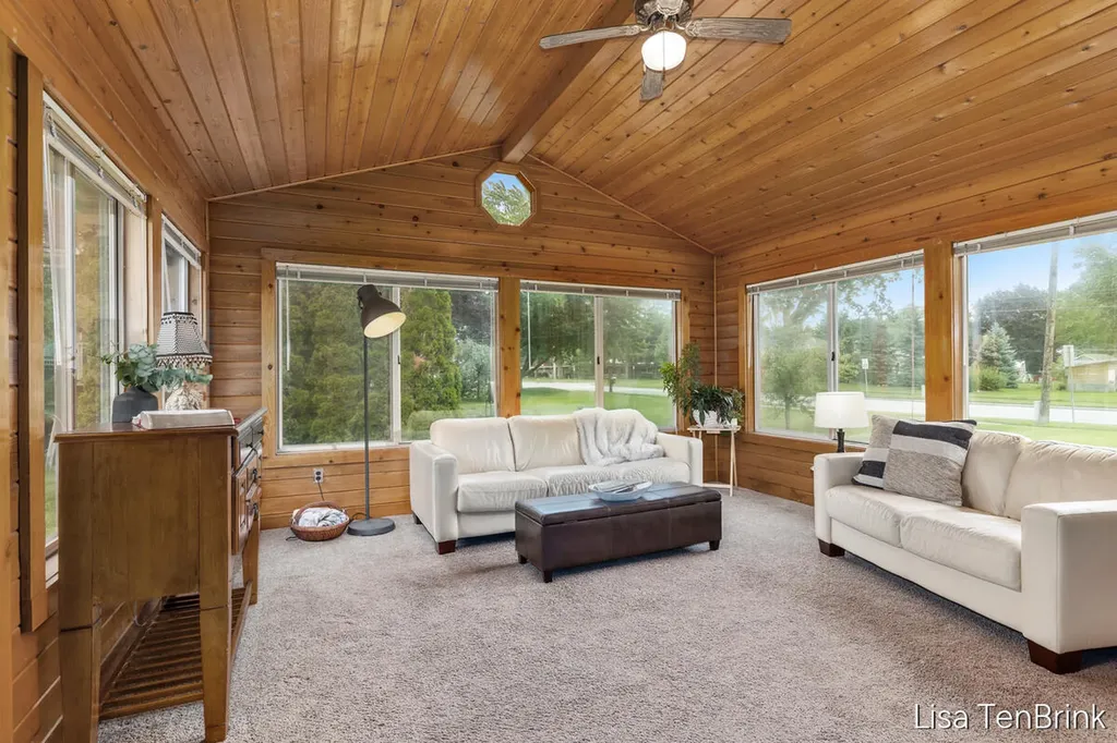5614 Marlin Avenue Hudsonville City MI 49426