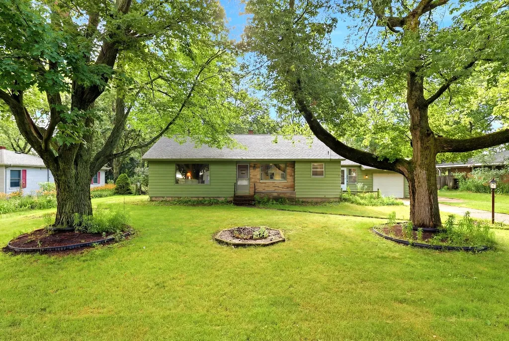 719 Aster Avenue Holland City MI 49423
