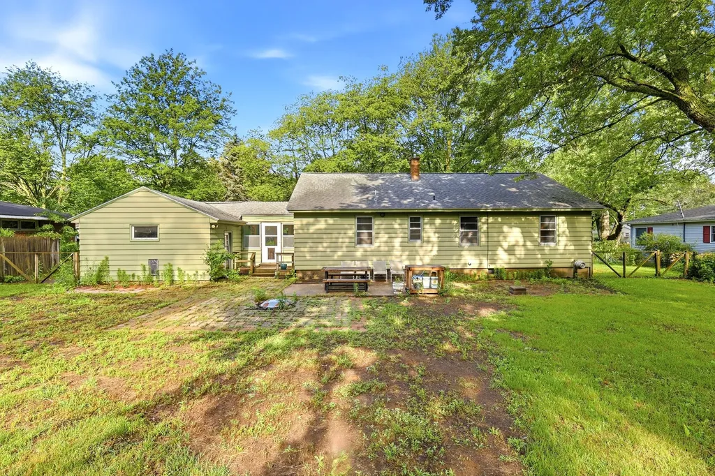 719 Aster Avenue Holland City MI 49423