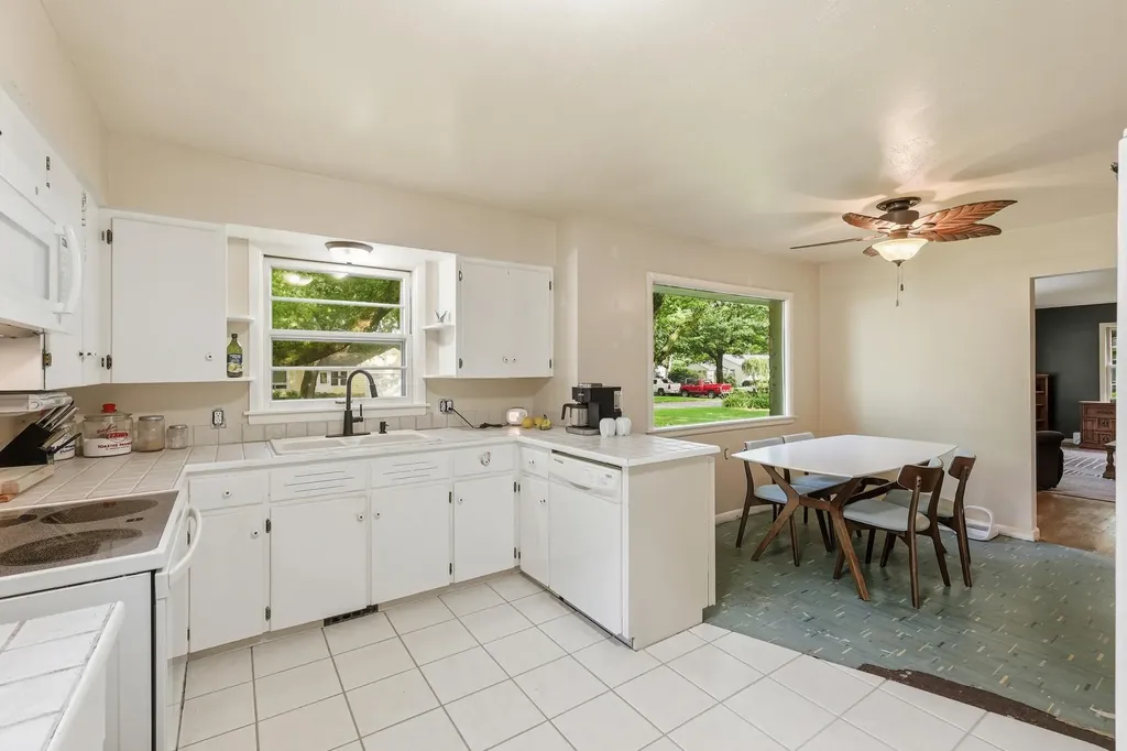 719 Aster Avenue Holland City MI 49423