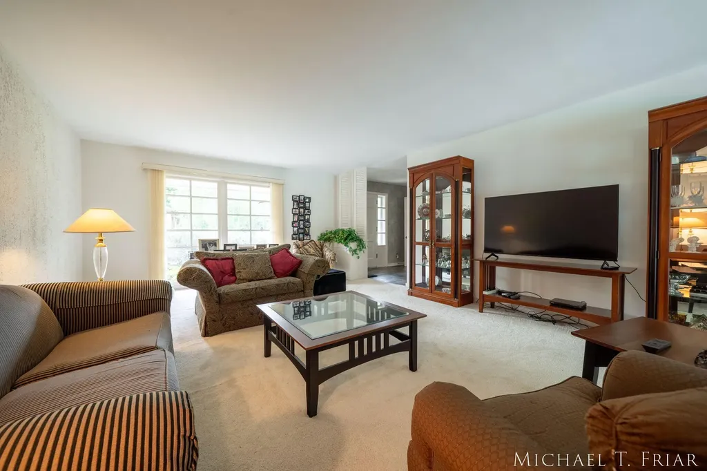 1705 Derbyshire Street SE Grand Rapids City MI 49508