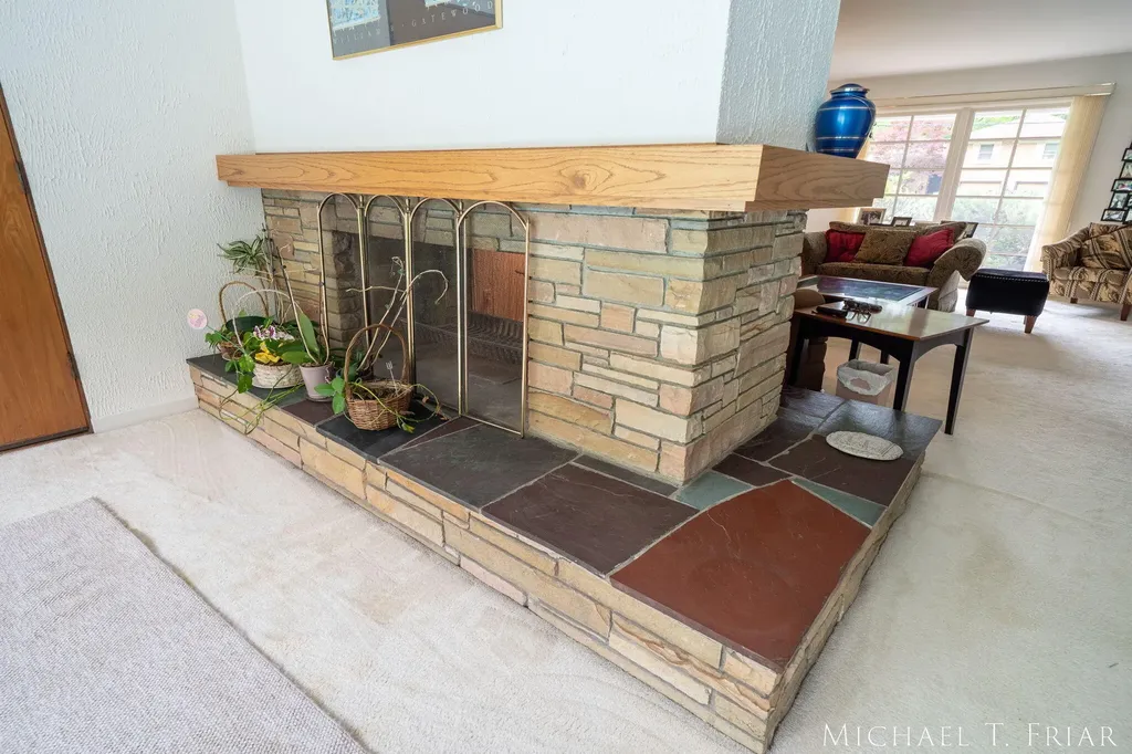 1705 Derbyshire Street SE Grand Rapids City MI 49508