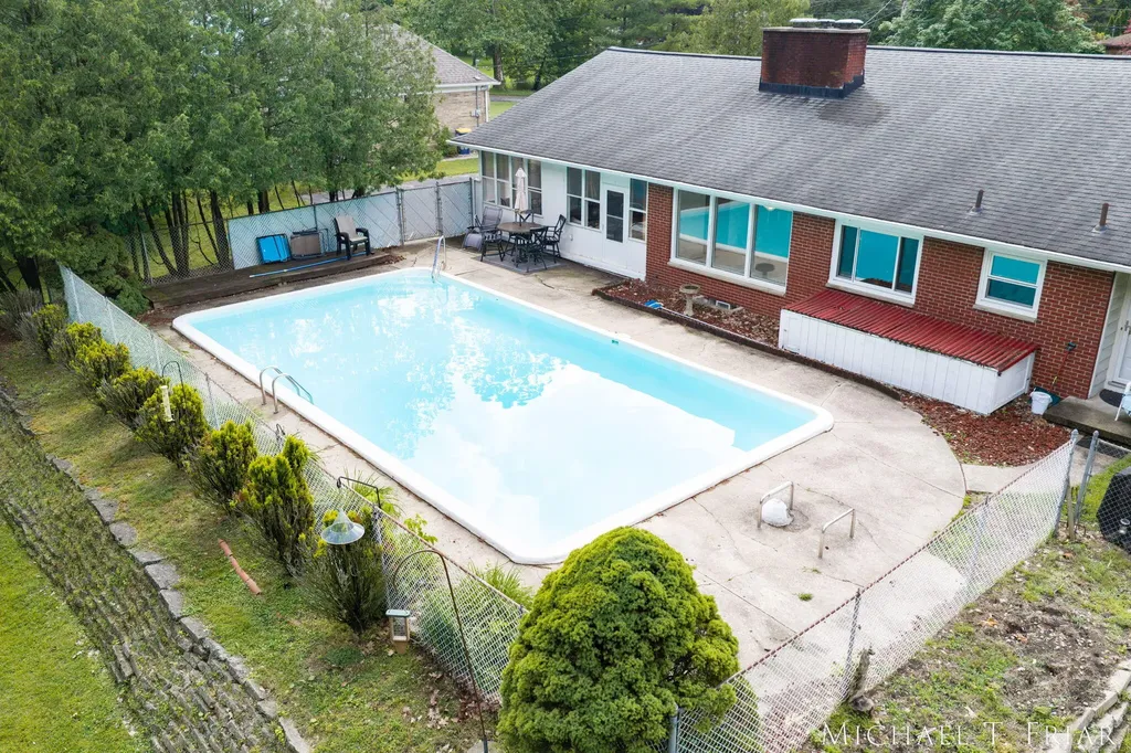 1705 Derbyshire Street SE Grand Rapids City MI 49508