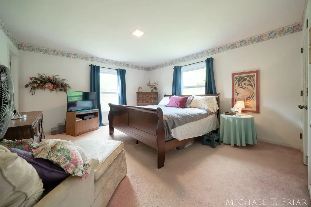 1705 Derbyshire Street SE Grand Rapids City MI 49508