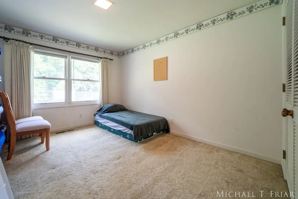 1705 Derbyshire Street SE Grand Rapids City MI 49508