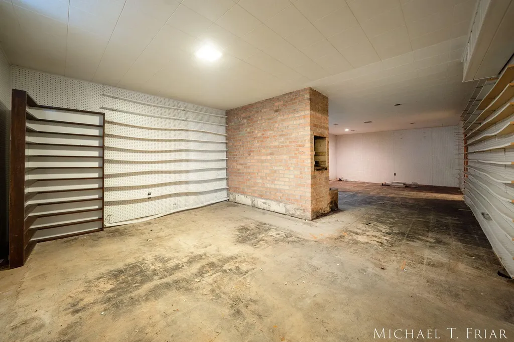 1705 Derbyshire Street SE Grand Rapids City MI 49508