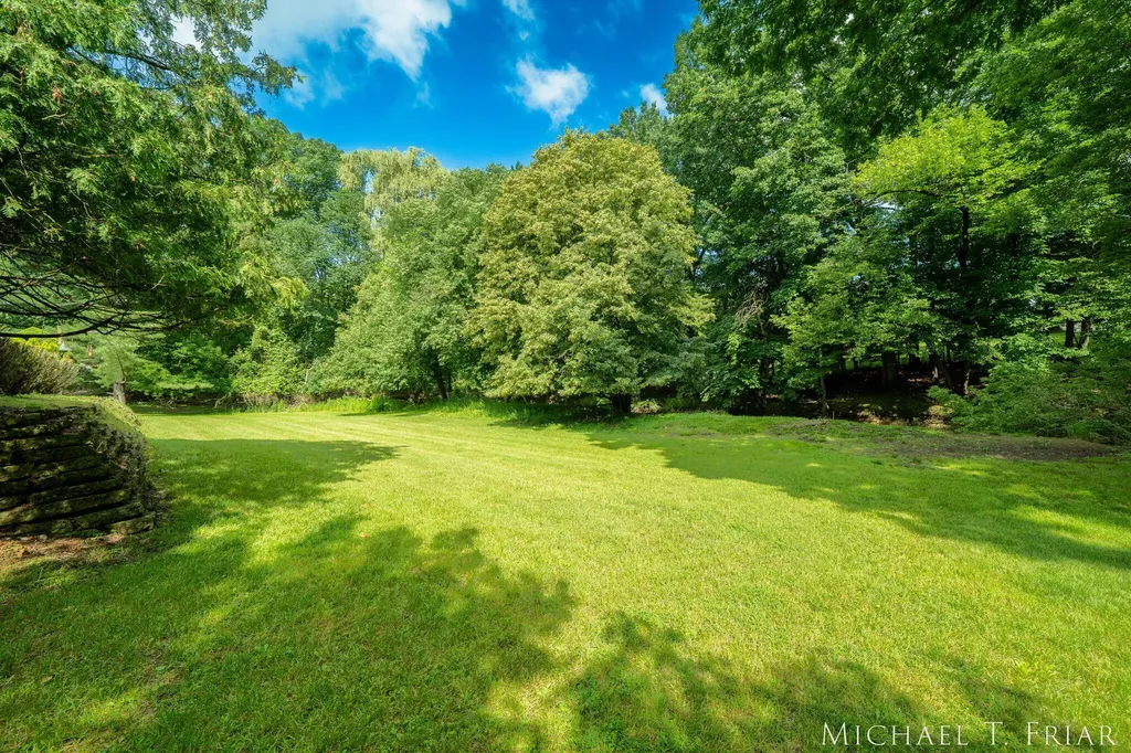 1705 Derbyshire Street SE Grand Rapids City MI 49508