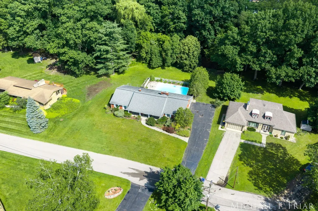 1705 Derbyshire Street SE Grand Rapids City MI 49508