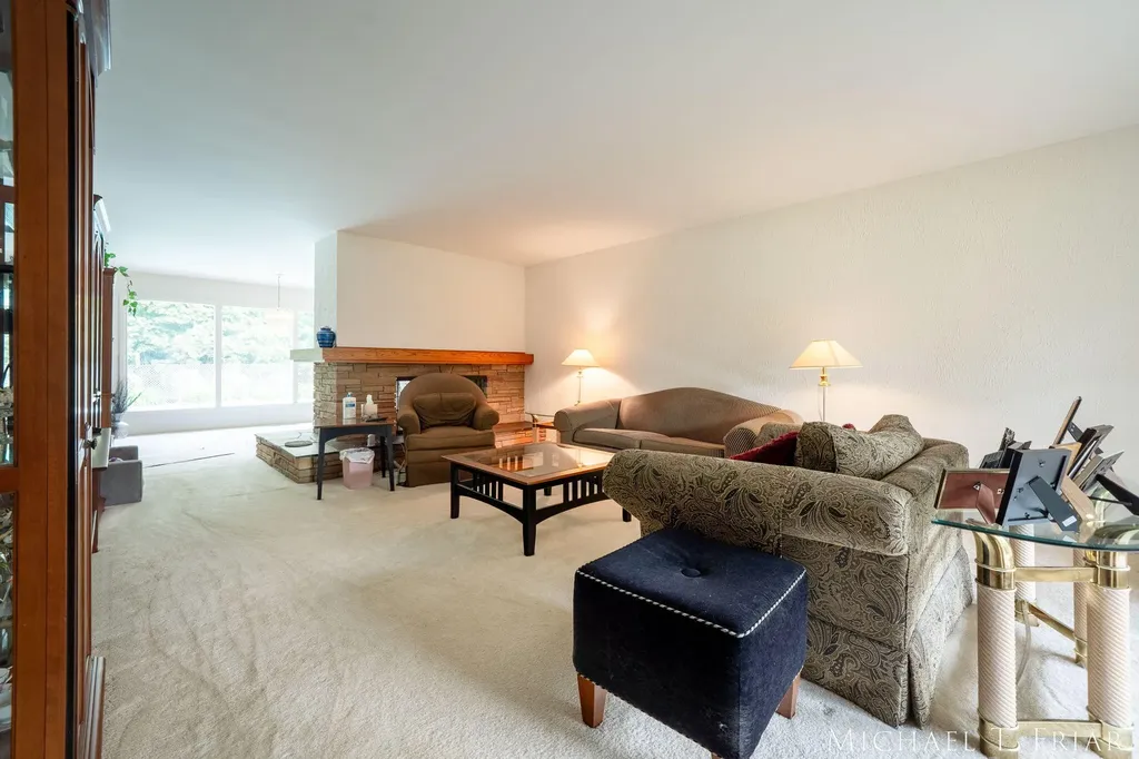 1705 Derbyshire Street SE Grand Rapids City MI 49508