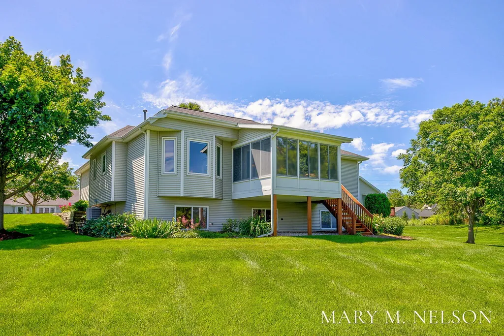 61 Majestic Court Zeeland City MI 49464