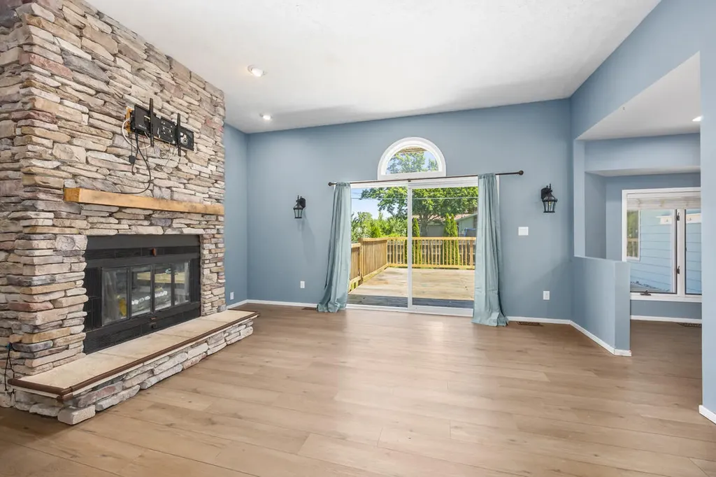 271 Glendale Street Holland City MI 49423