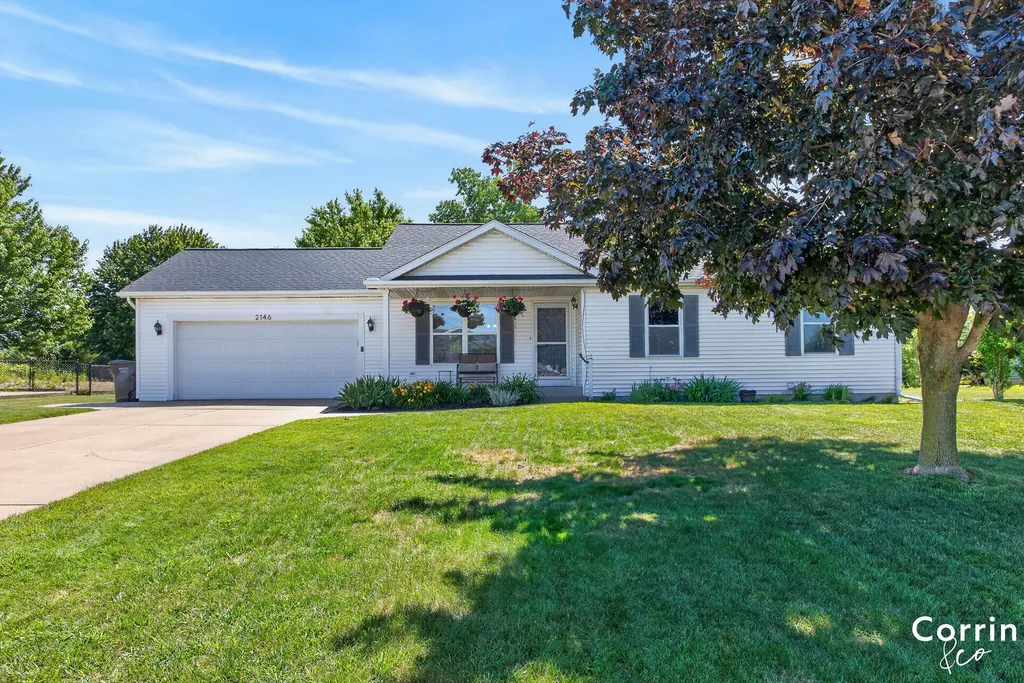 2146 E Maple Court Zeeland Charter Township MI 49464
