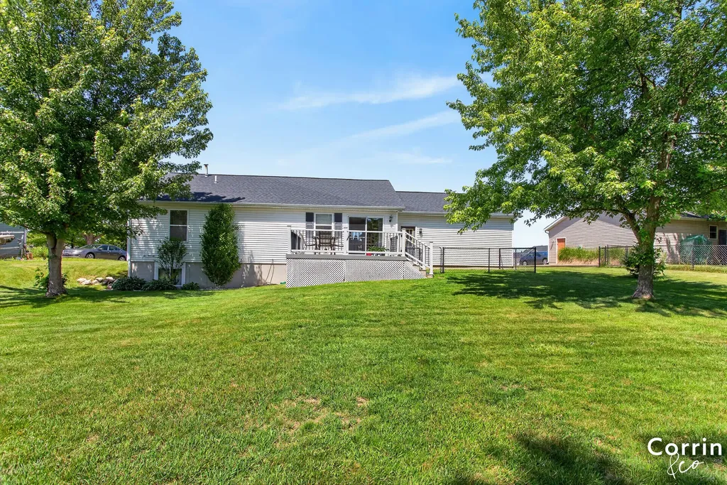 2146 E Maple Court Zeeland Charter Township MI 49464