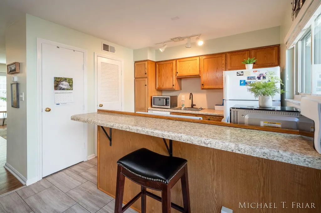 2429 Cranden Drive SE Grand Rapids City MI 49506
