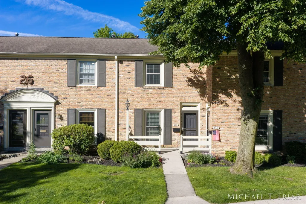 2429 Cranden Drive SE Grand Rapids City MI 49506