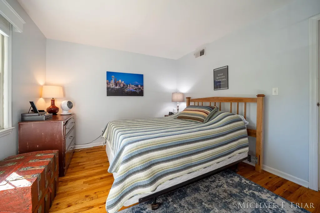 2429 Cranden Drive SE Grand Rapids City MI 49506
