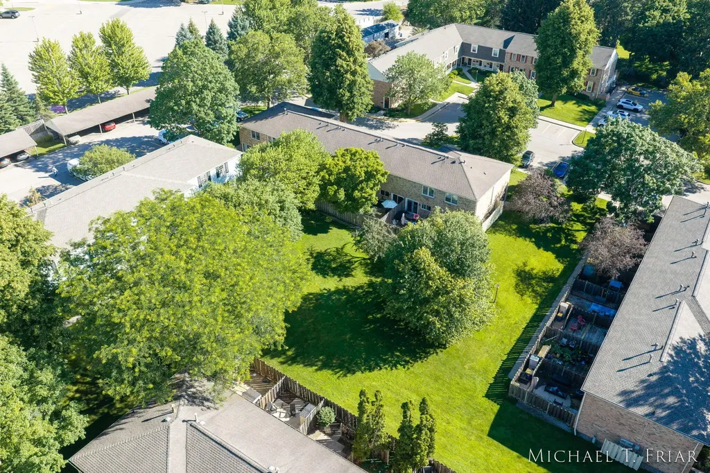 2429 Cranden Drive SE Grand Rapids City MI 49506