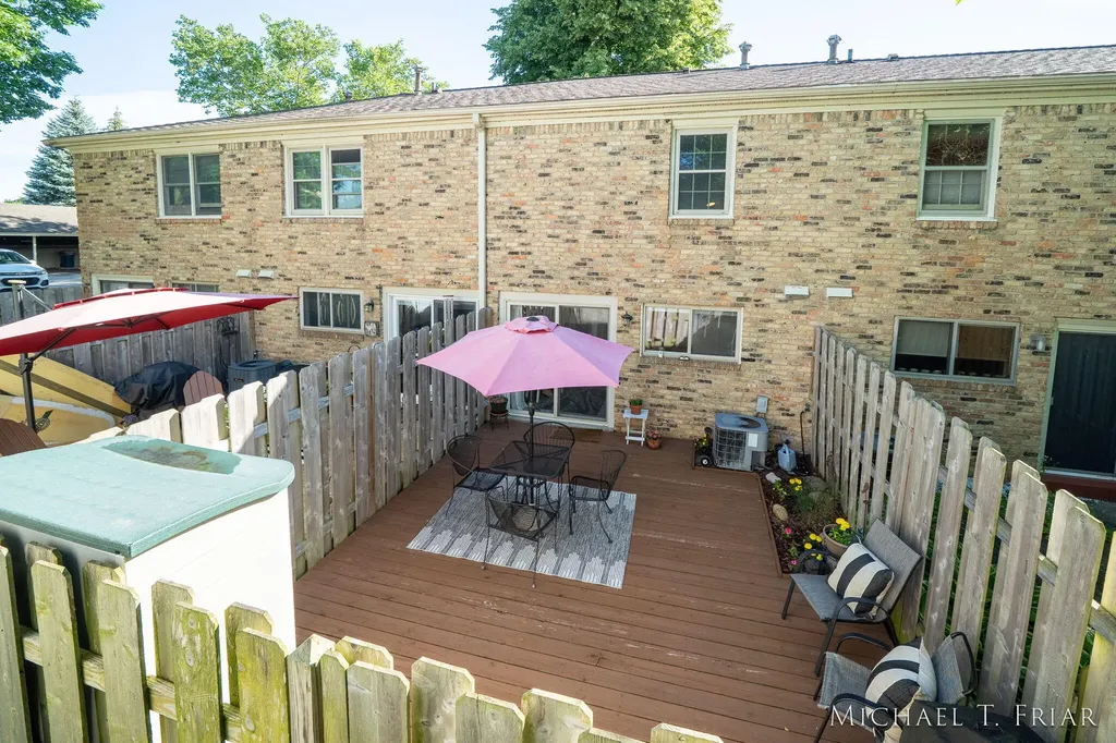 2429 Cranden Drive SE Grand Rapids City MI 49506