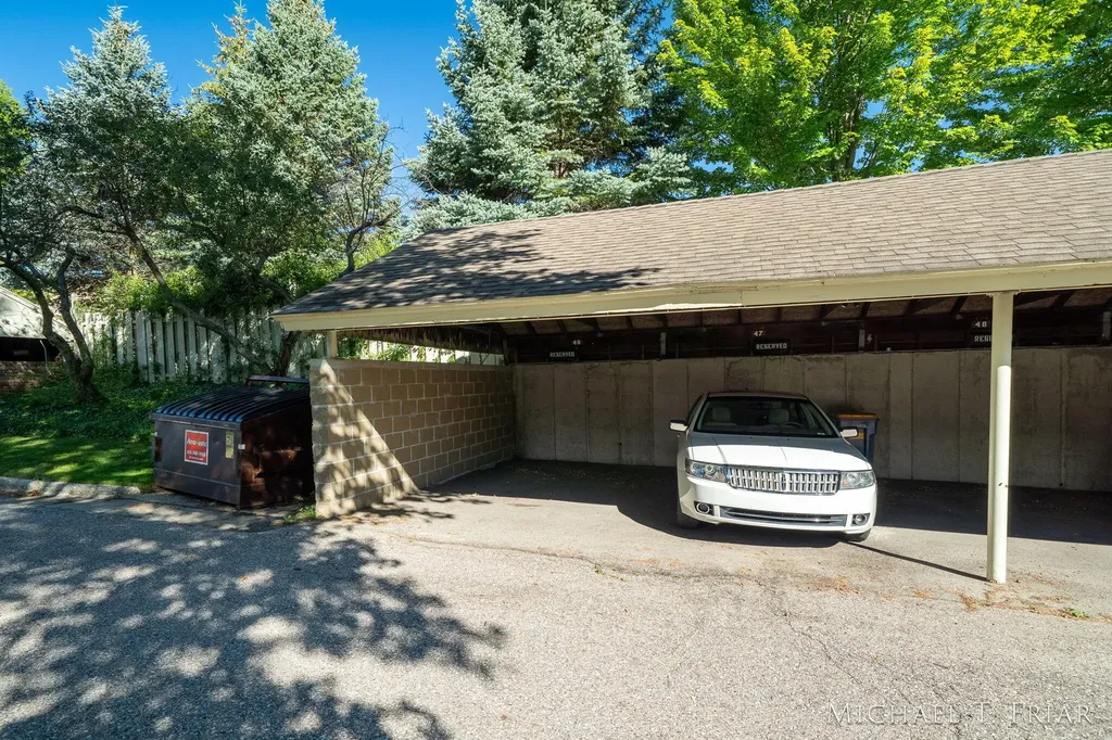 2429 Cranden Drive SE Grand Rapids City MI 49506