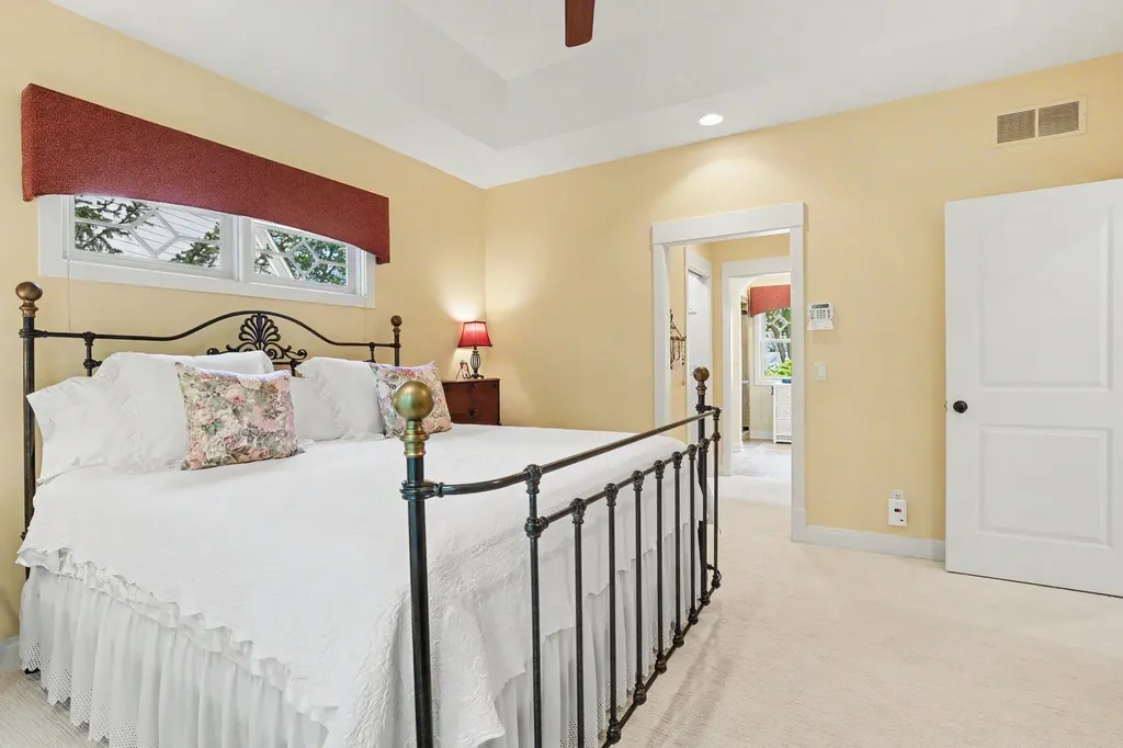 4492 Oak Arbor Drive NE Plainfield Charter Township MI 49525