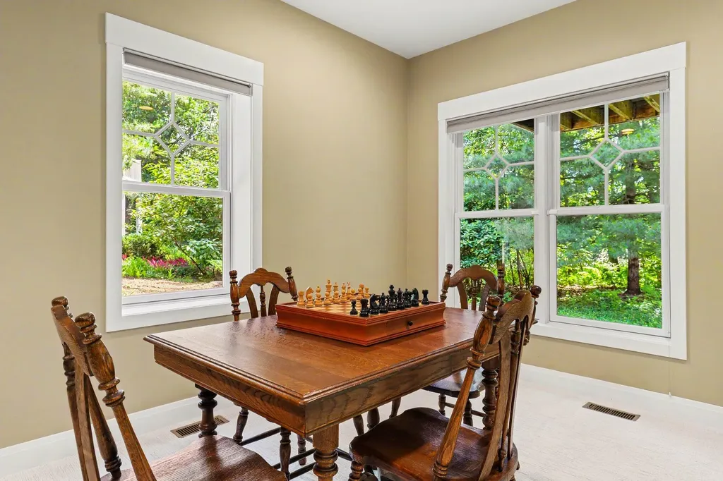 4492 Oak Arbor Drive NE Plainfield Charter Township MI 49525