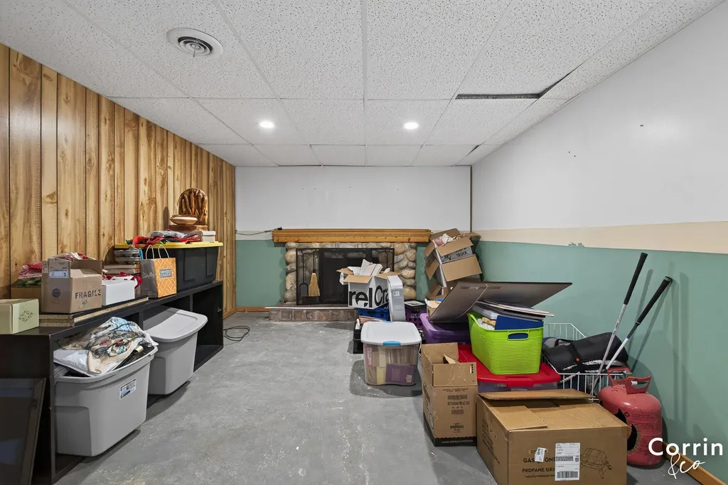 2051 Nolan Avenue NW Walker City MI 49534