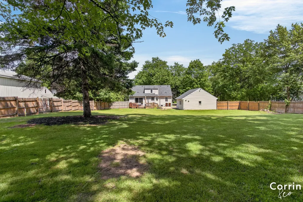 2051 Nolan Avenue NW Walker City MI 49534
