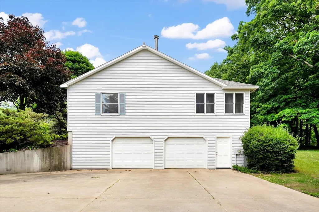 4045 Farrel Road Carlton Township MI 49058