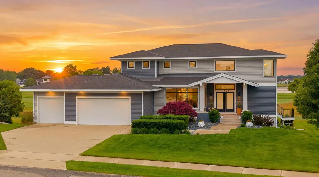 4431 Grand Point Holland Charter Township MI 49424