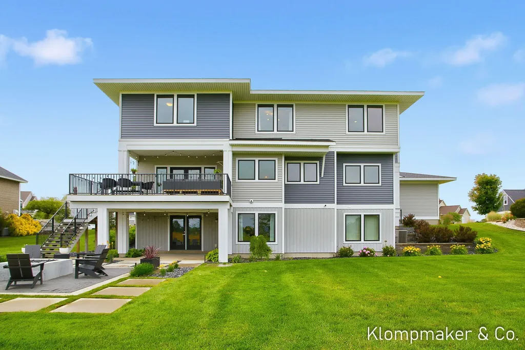 4431 Grand Point Holland Charter Township MI 49424