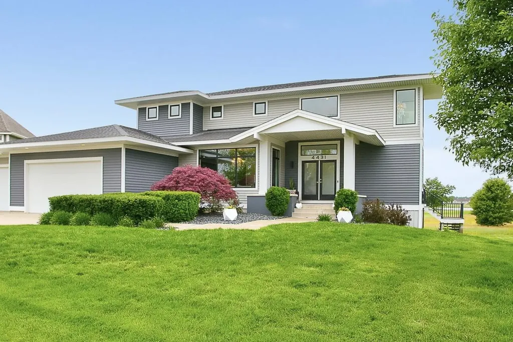 4431 Grand Point Holland Charter Township MI 49424