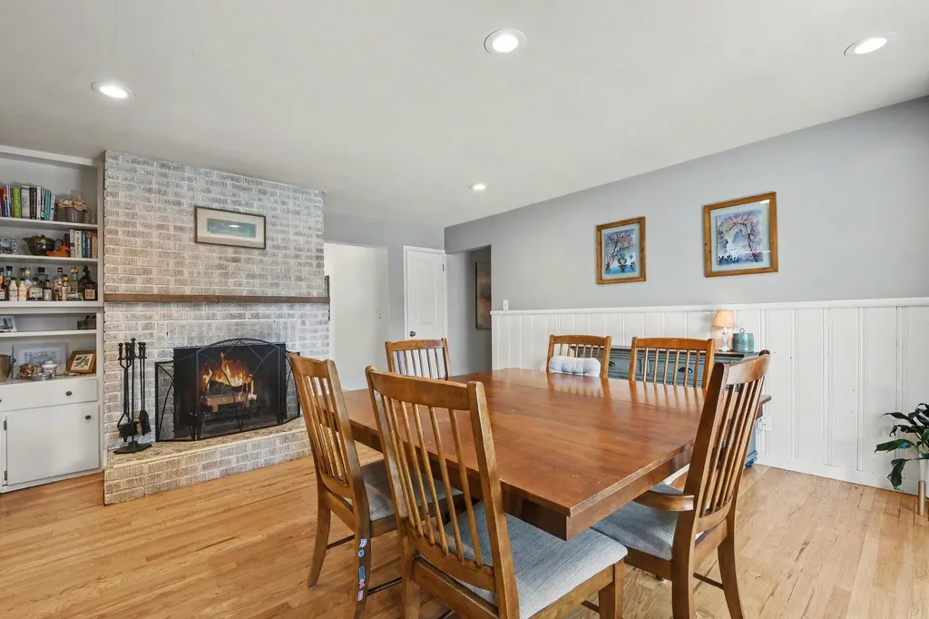 1849 Avondale Drive SE Grand Rapids City MI 49506