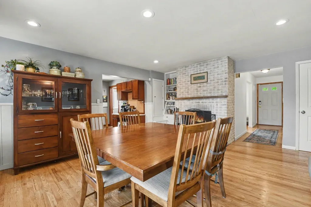 1849 Avondale Drive SE Grand Rapids City MI 49506