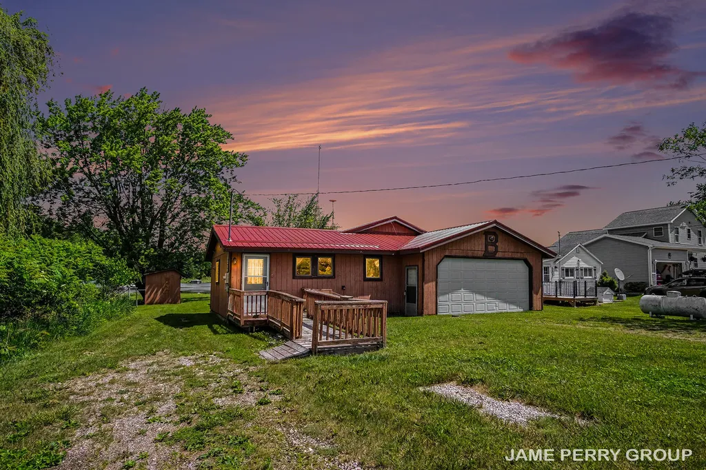 3357 Flint Drive Evergreen Township MI 48884