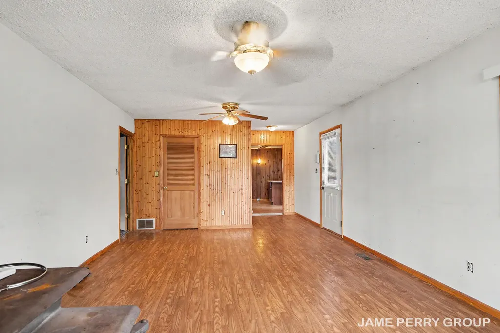 3357 Flint Drive Evergreen Township MI 48884