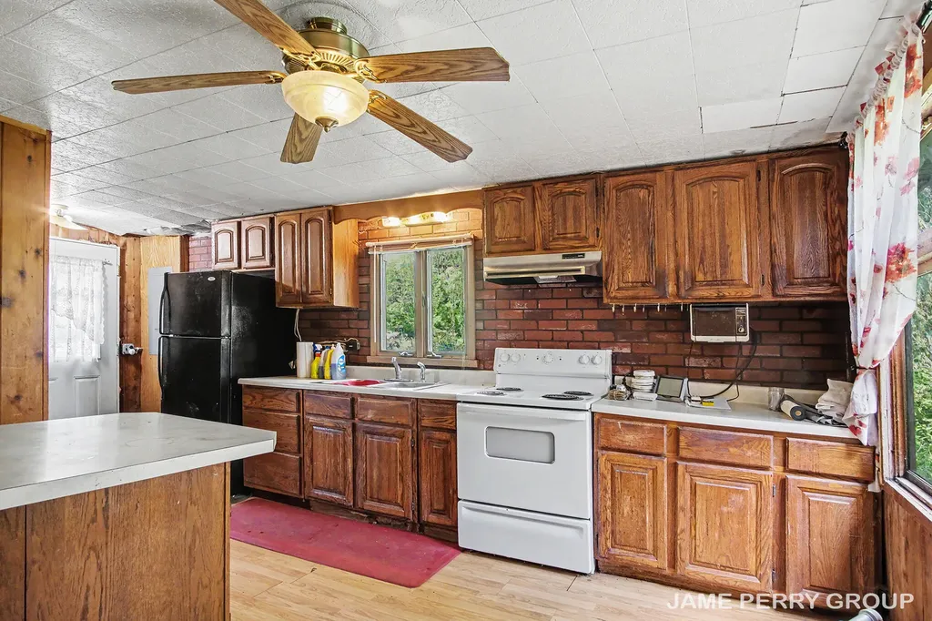 3357 Flint Drive Evergreen Township MI 48884